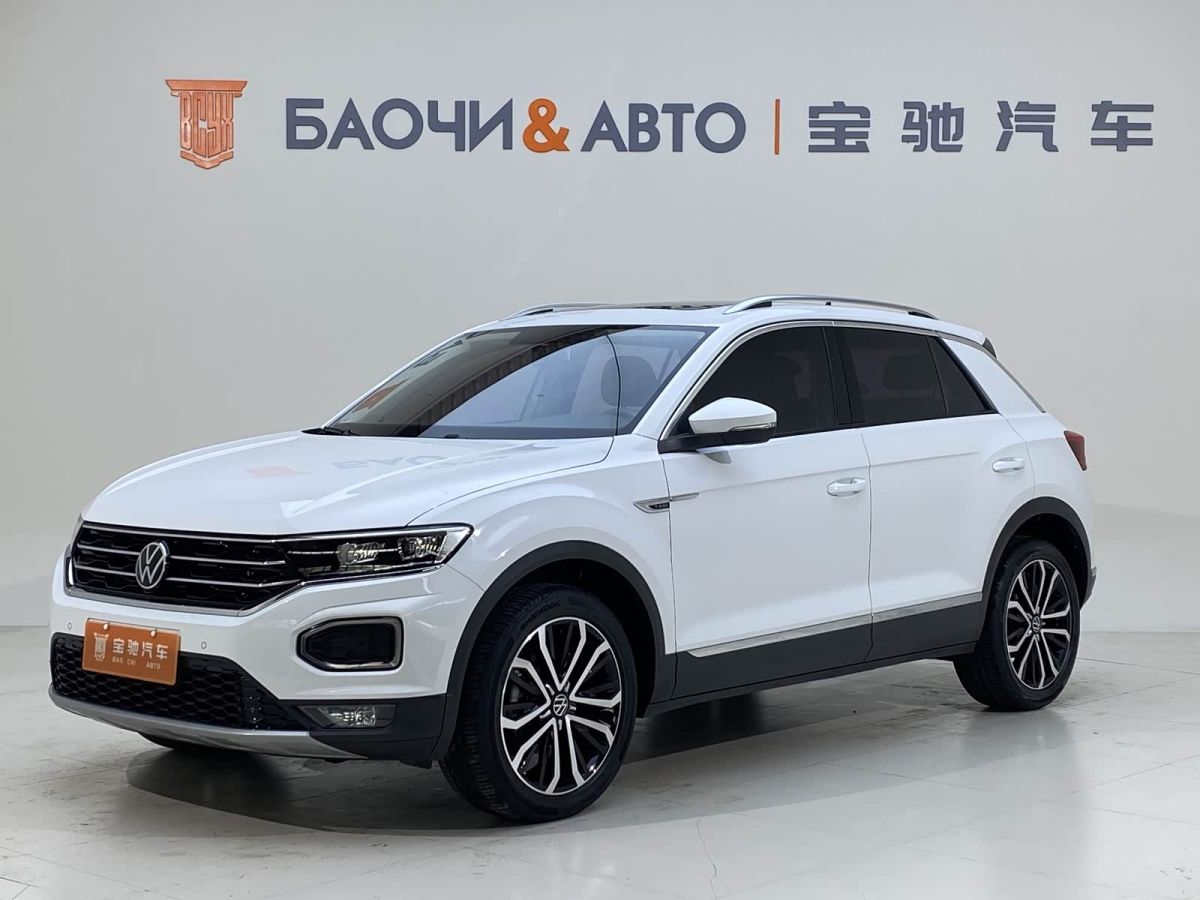 Volkswagen T-Roc, 2022 г., белый, 27 900 км Volkswagen T-Roc 2022 280TSI DSG одна ведущая ось Комфорт PLUS