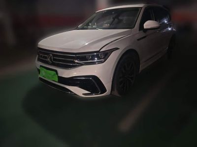 Volkswagen Tiguan L 2022 330TSI автомат одна ведущая ось R-Line комплектация «Юэсян»