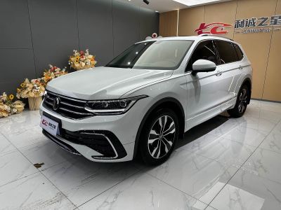 Volkswagen Tiguan L 2025 исполнение «Чучжун» 330TSI автомат одна ведущая ось R-Line Лунъяо версия