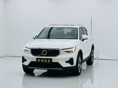 Volvo 沃尔沃XC40, 2024 г., белый, 60 000 км