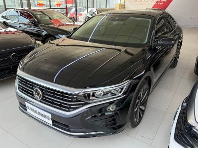 Volkswagen Passat PHEV, 2026 г., чёрный, 100 км Volkswagen Passat 2022 330TSI Люкс