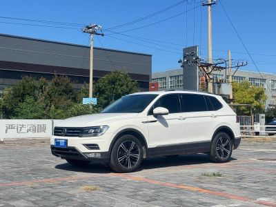 Volkswagen Tiguan L, 2021 г., белый, 58 000 км Volkswagen Tiguan L 2021 330TSI автомат одна ведущая ось комплектация «Умный комфорт»