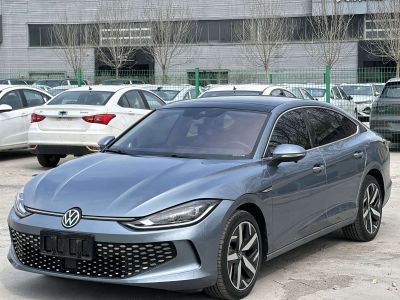 Volkswagen Lamando, 2023 г., серебристый / серый, 50 000 км Volkswagen Lamando 2023 Lamando L 280TSI DSG комплектация «Кула»