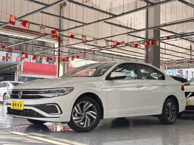 Volkswagen Bora 2025 200TSI DSG комплектация «Юэсин Навигация»