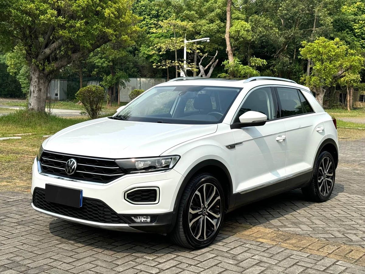 Volkswagen T-Roc 2021 280TSI DSG одна ведущая ось Комфорт Чжилянь версия