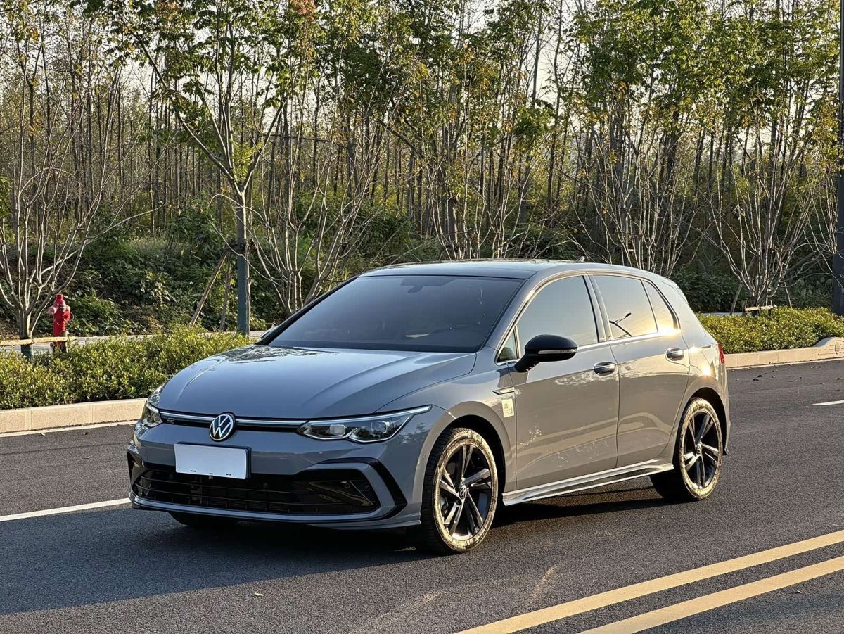 Volkswagen Golf 2023 обновлённая версия 280TSI DSG R-Line Lite