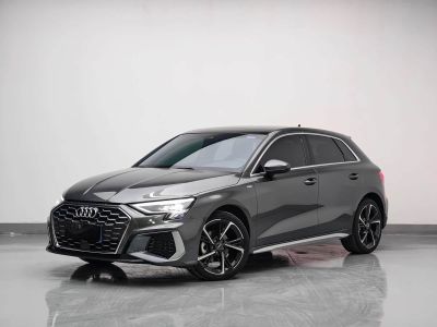 Audi A3, 2023 г., серебристый / серый, 8 400 км