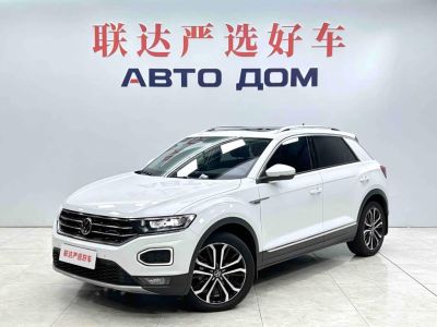Volkswagen T-Roc, 2022 г., белый, 18 500 км Volkswagen T-Roc 2022 280TSI DSG одна ведущая ось Комфорт PLUS