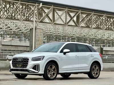 Audi Q2L, 2021 г., белый, 51 700 км Audi 奥迪Q2L, 2021 г., белый, 80 000 км