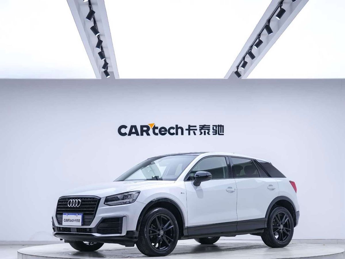 Audi Q2L, 2021 г., белый, 54 500 км Audi 奥迪Q2L, 2021 г., белый, 54 500 км