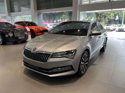 Skoda 速派, 2023 г., серебристый / серый, 35 100 км