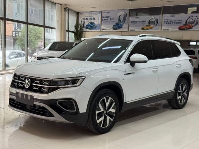 Volkswagen Tayron 2023 280TSI одна ведущая ось комплектация «Люкс Plus», исполнение «Цзиньцзе»
