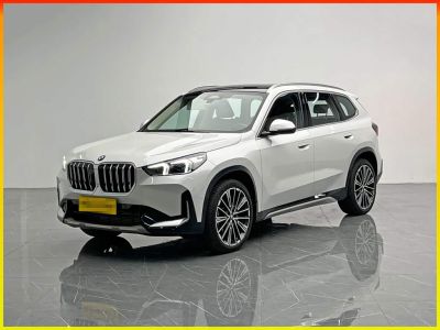 BMW X1, 2025 г., белый, 13 200 км BMW X1 2023 xDrive25Li X设计套装