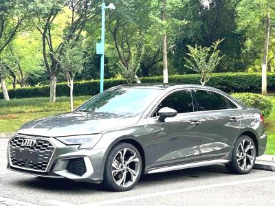 Audi A3, 2022 г., серебристый / серый, 39 000 км Audi A3, 2022 г., серебристый / серый, 47 000 км