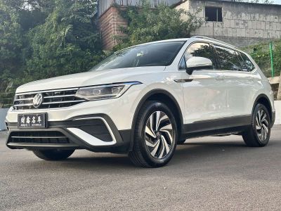 Volkswagen Tiguan L 2024 300TSI автомат одна ведущая ось комплектация «Умный комфорт»