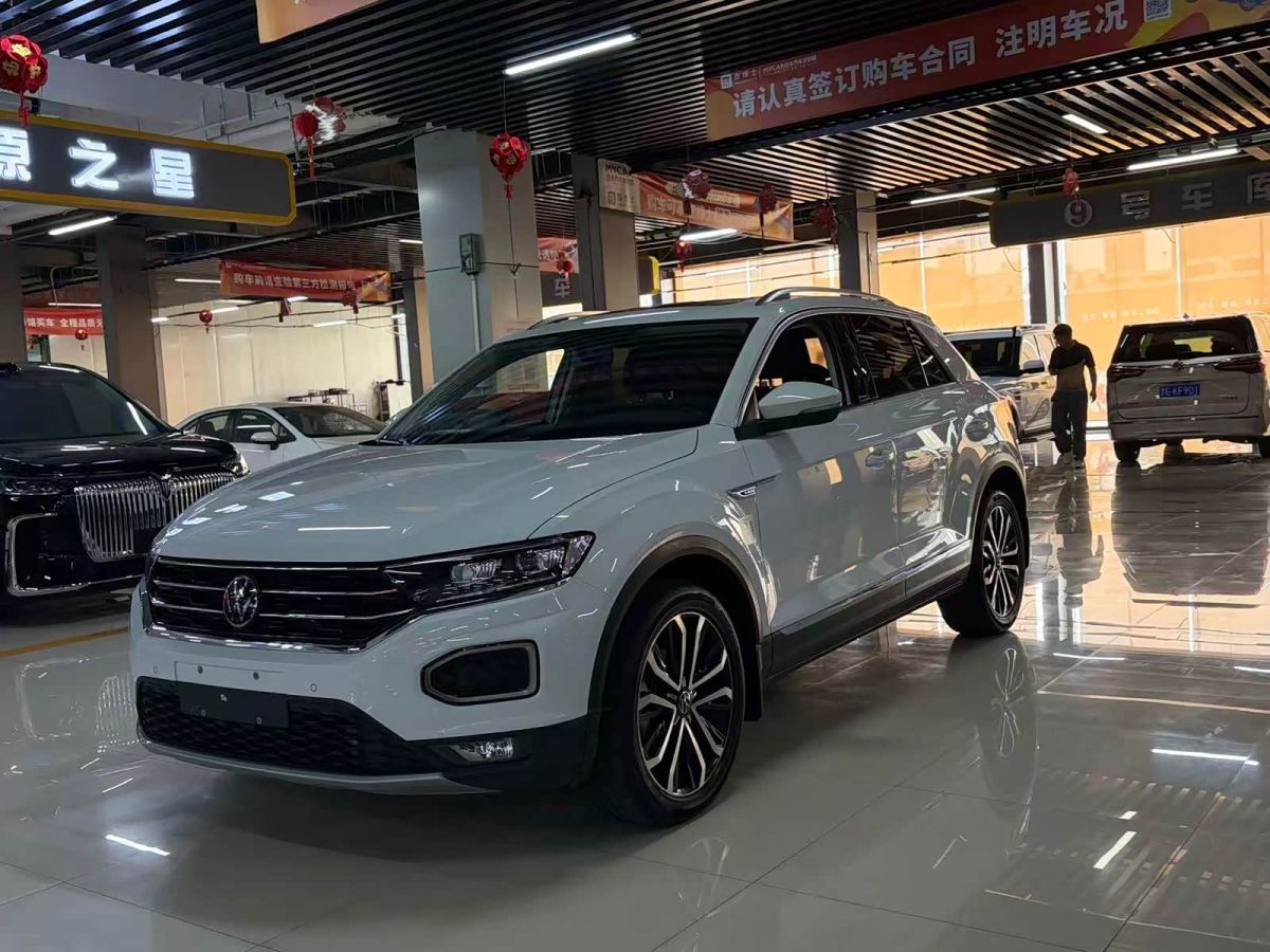 Volkswagen T-Roc 2022 280TSI DSG одна ведущая ось Комфорт PLUS