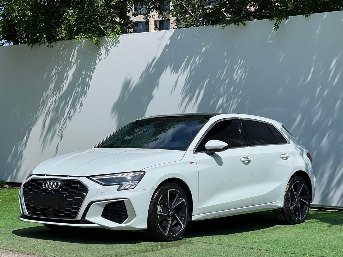 Audi A3, 2023 г., белый, 29 000 км