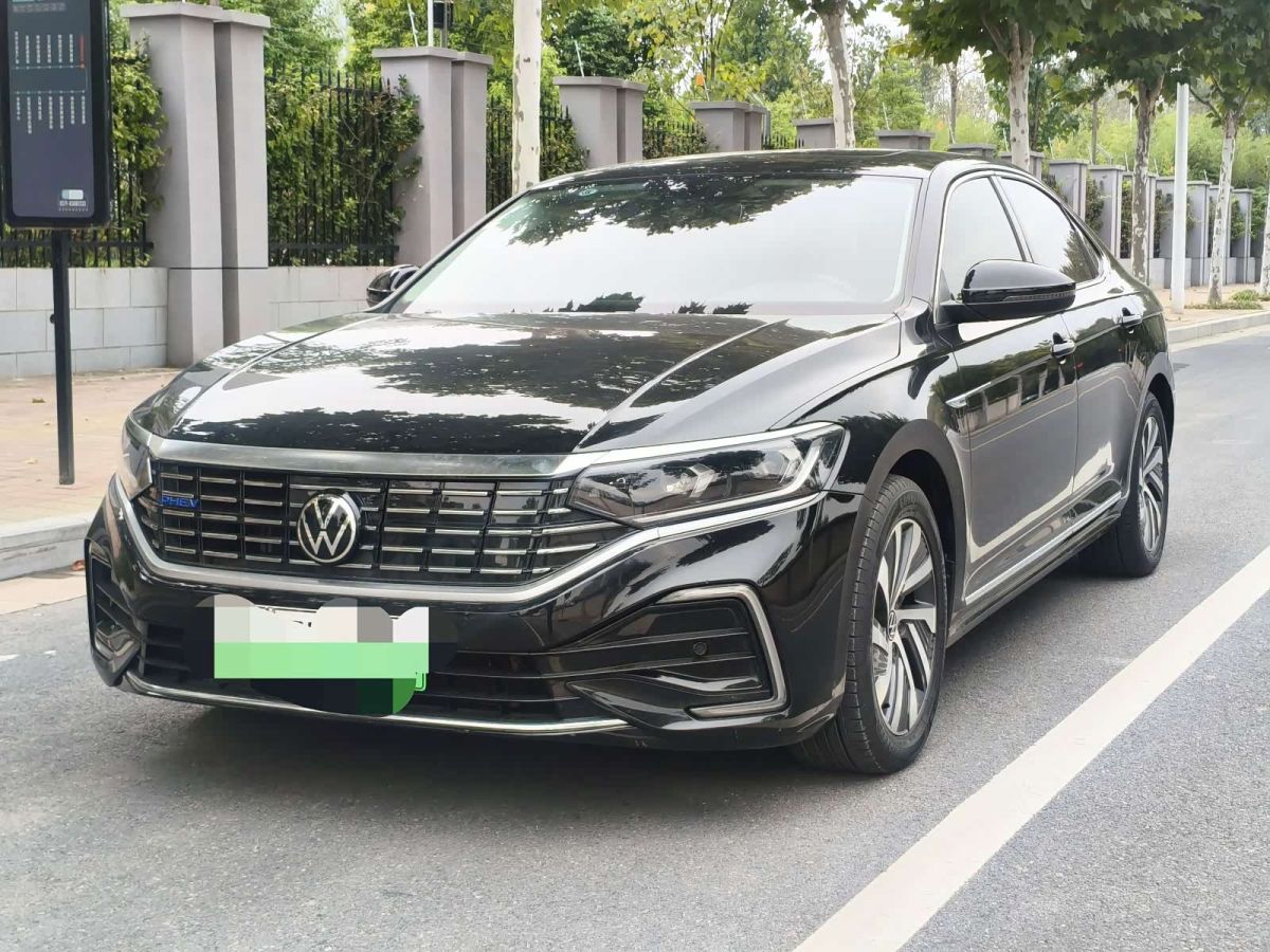Volkswagen Passat подключаемый гибрид 2022 430PHEV гибрид Люкс