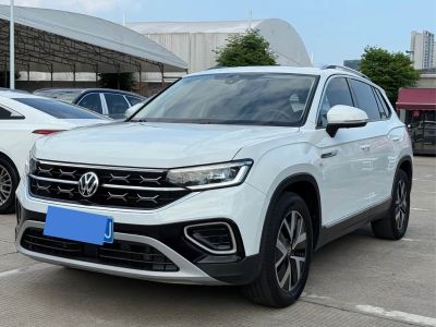 Volkswagen Tayron 2023 330TSI одна ведущая ось комплектация «Люкс Plus», исполнение «Цзиньцзе»