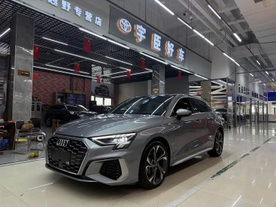 Audi A3, 2023 г., серебристый / серый, 23 000 км