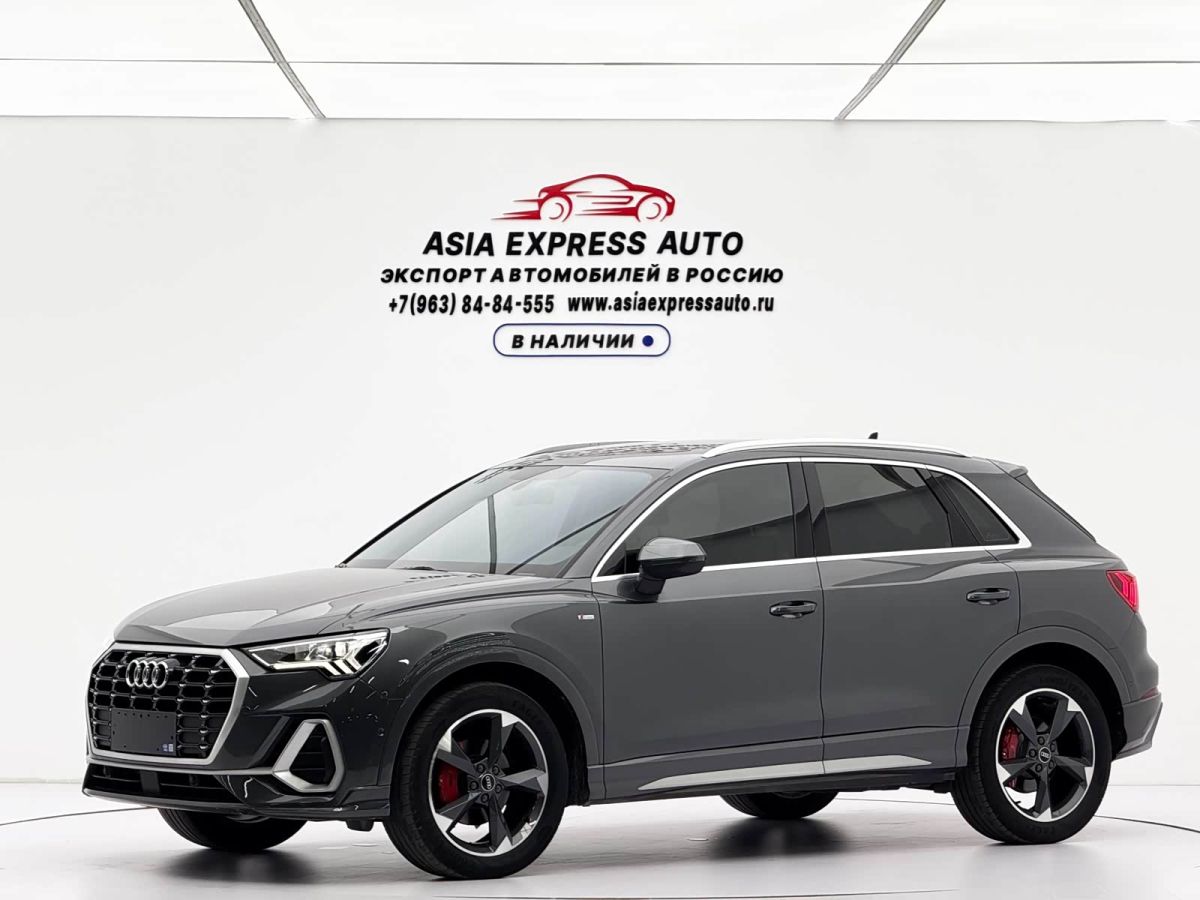 Audi Q3, 2022 г., серебристый / серый, 45 000 км Audi 奥迪Q3, 2022 г., серебристый / серый, 45 000 км