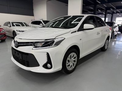 Toyota Vios, 2022 г., белый, 37 500 км Toyota Vios, 2023 г., белый, 33 000 км