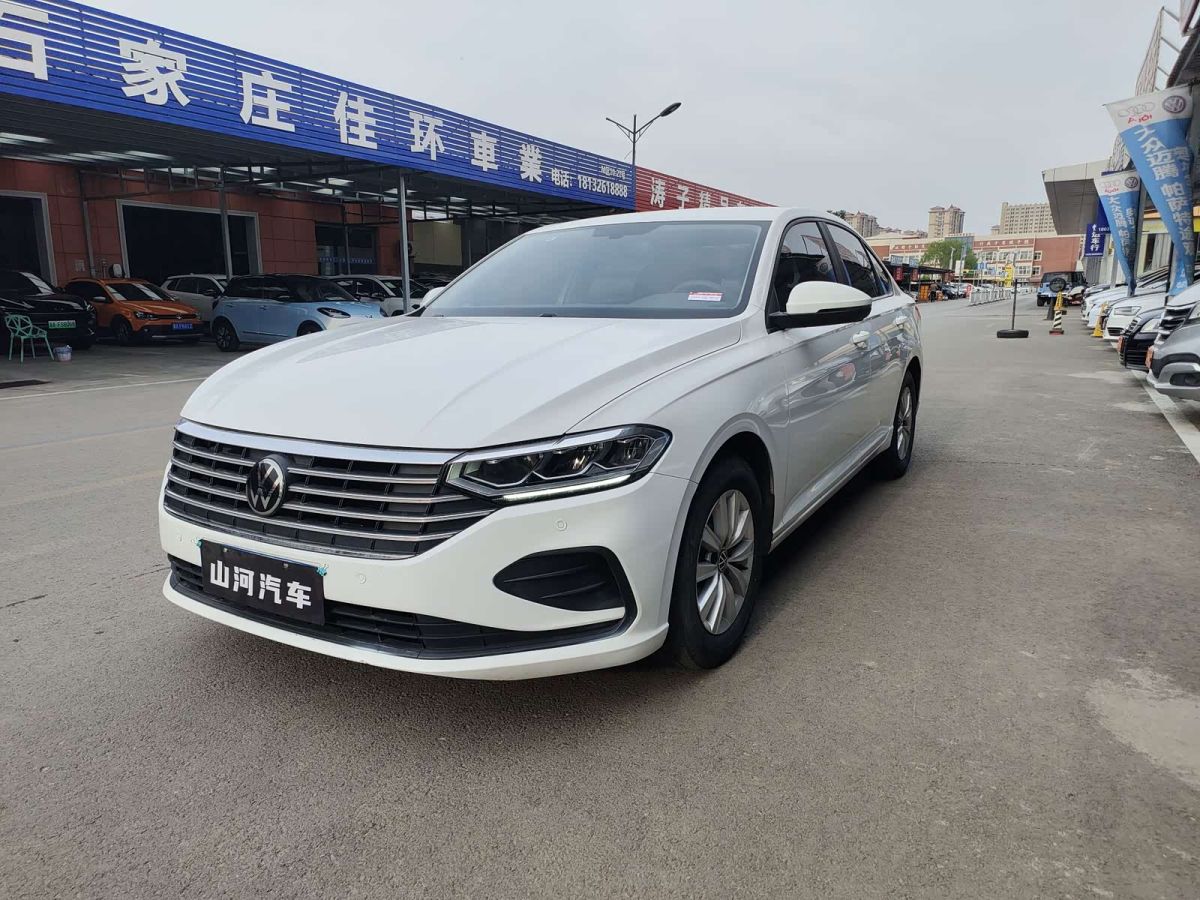 Volkswagen Lavida, 2024 г., белый, 76 000 км Volkswagen Lavida 2024 1.5L автомат Дэи версия
