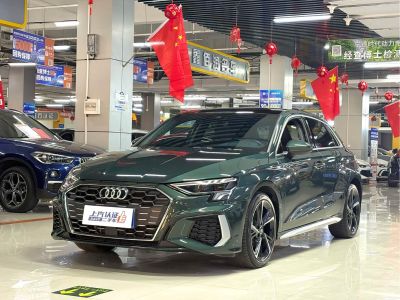 Audi A3, 2023 г., зелёный, 14 000 км