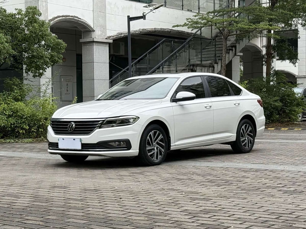 Volkswagen Lavida, 2021 г., белый, 74 000 км Volkswagen Lavida 2021 1.5L Автомат Комфорт
