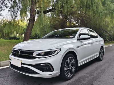 Volkswagen Bora, 2022 г., шампань / коричневый, 35 000 км Volkswagen Bora 2023 300TSI DSG комплектация «Цзуньсин»