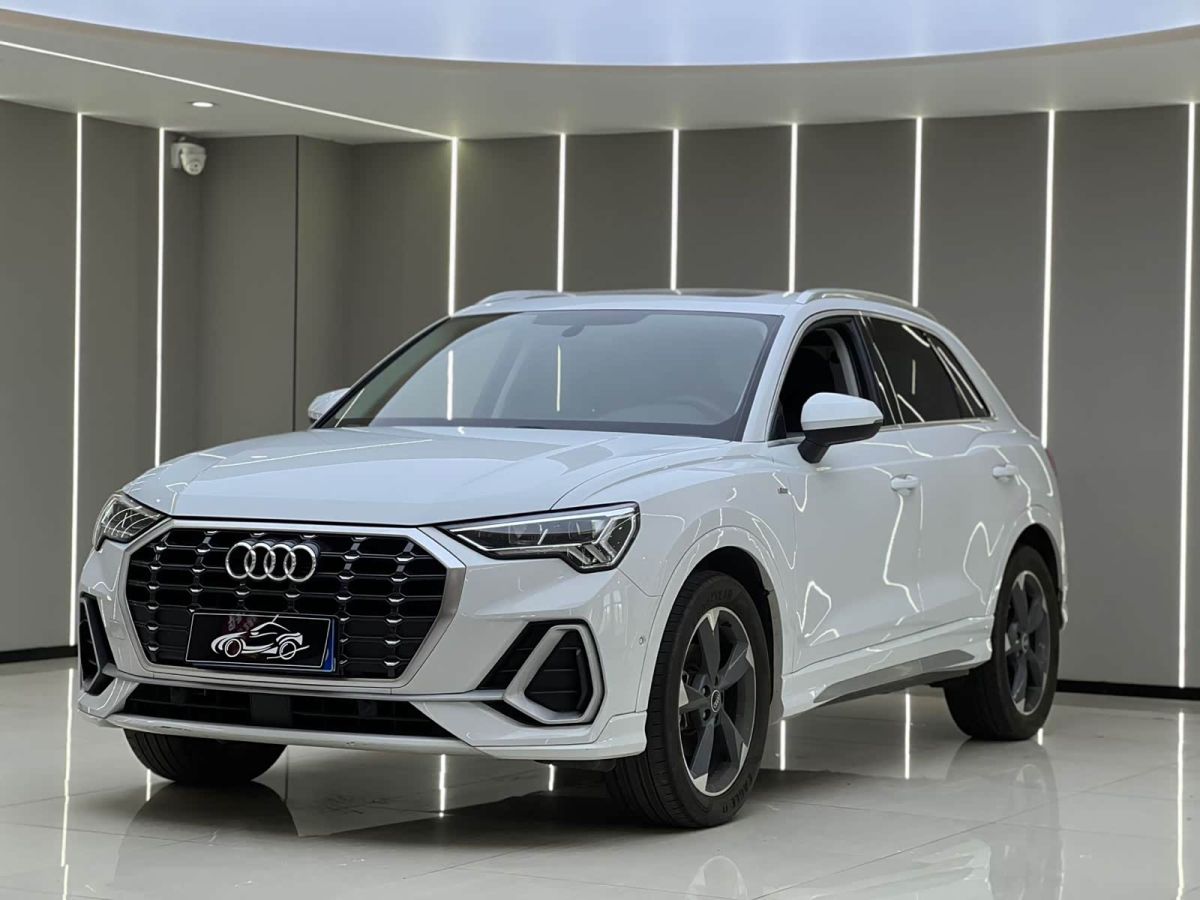 Audi 奥迪Q3, 2022 г., белый, 39 000 км
