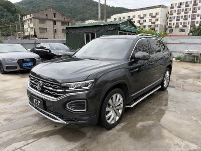 Volkswagen Tayron 2021 380TSI полный привод комплектация «Люкс Чжилянь» Pro