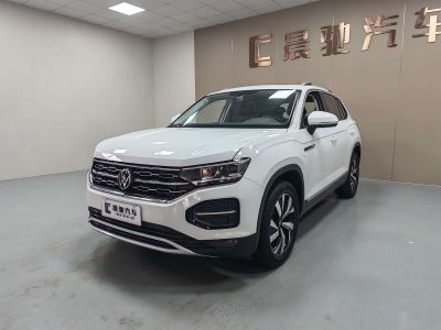 Volkswagen Tayron, 2022 г., белый, 59 000 км Volkswagen Tayron 2022 330TSI одна ведущая ось комплектация «Люкс Чжилянь»