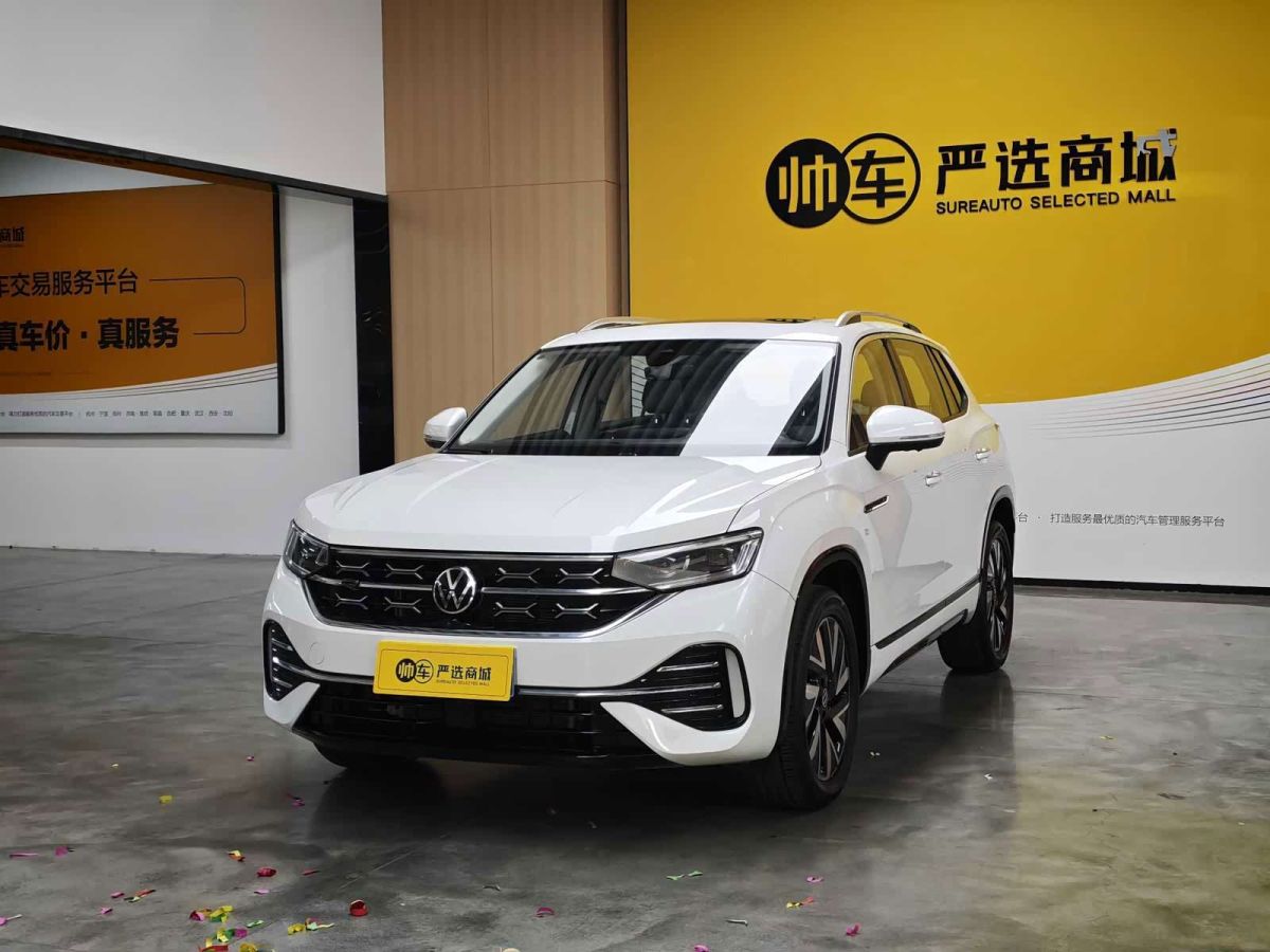 Volkswagen Tayron, 2023 г., белый, 2 000 км Volkswagen Tayron 2023 380TSI полный привод R-Line исполнение «Гаонэн»