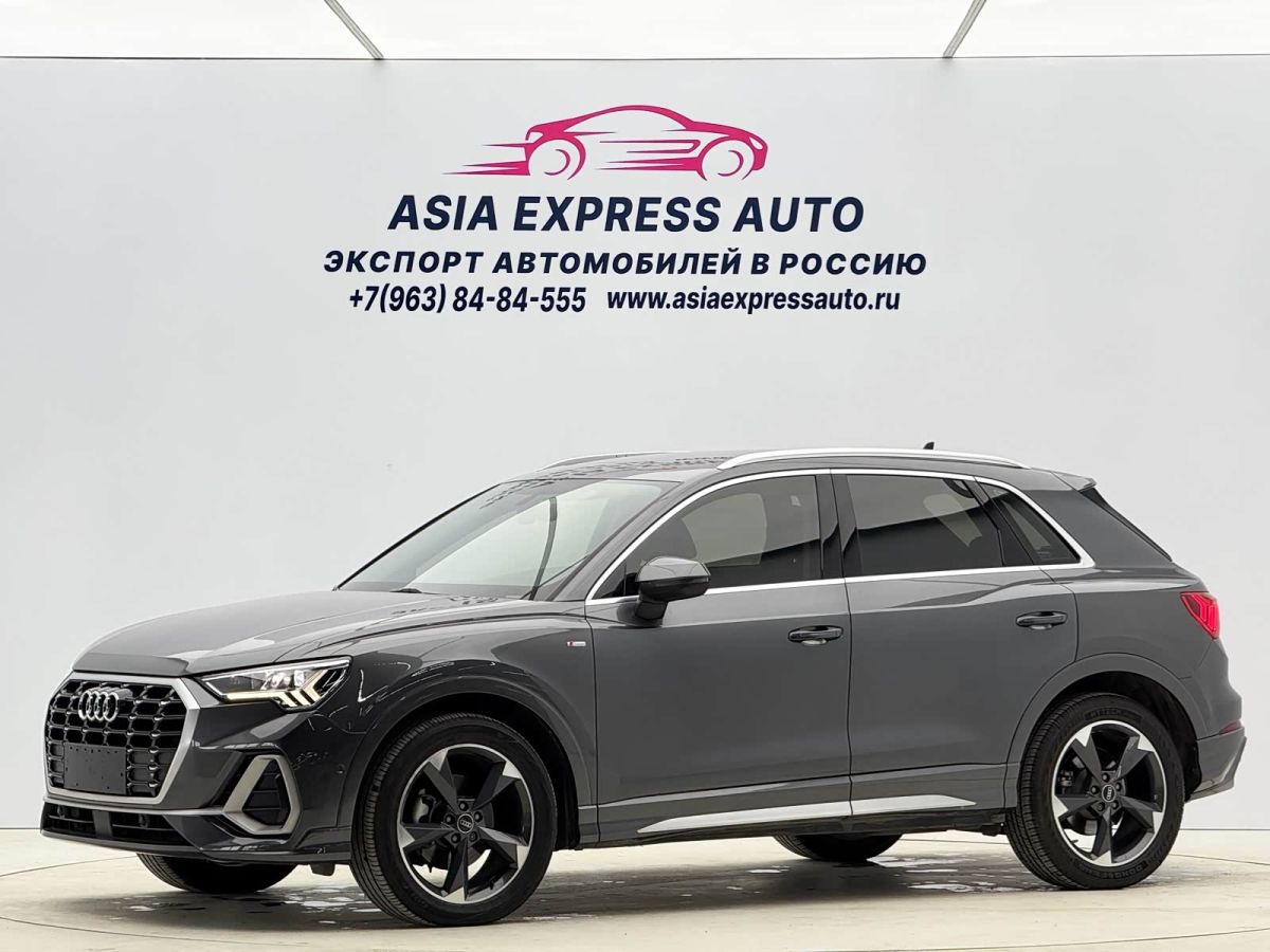 Audi Q3, 2022 г., серебристый / серый, 56 000 км Audi 奥迪Q3, 2022 г., серебристый / серый, 56 000 км