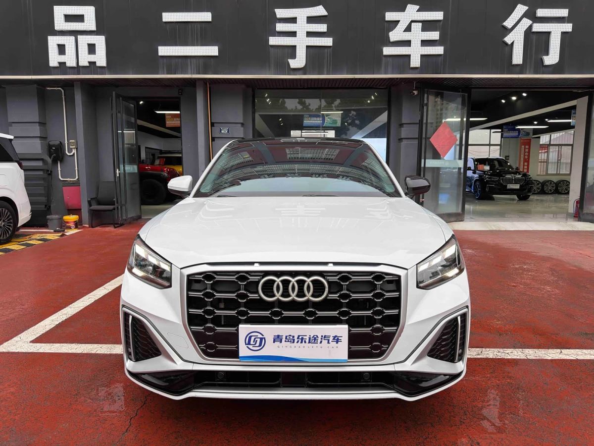 Audi 奥迪Q2L, 2022 г., белый, 69 000 км