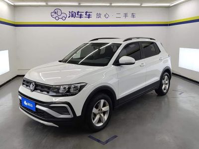 Volkswagen T-Cross, 2022 г., красный / фиолетовый, 35 000 км Volkswagen T-Cross 2023 обновлённая версия 1.5L автомат комплектация «Стиль»