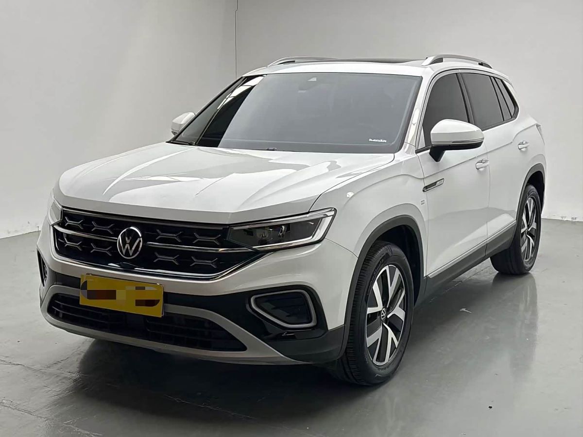 Volkswagen Tayron, 2024 г., белый, 12 000 км Volkswagen Tayron 2024 330TSI одна ведущая ось комплектация «Люкс Plus», исполнение «Цзиньцзе»