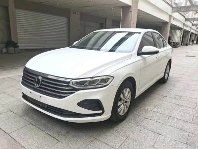 Volkswagen Lavida, 2024 г., белый, 23 400 км Volkswagen Lavida 2023 1.5L автомат комплектация «Маньи»