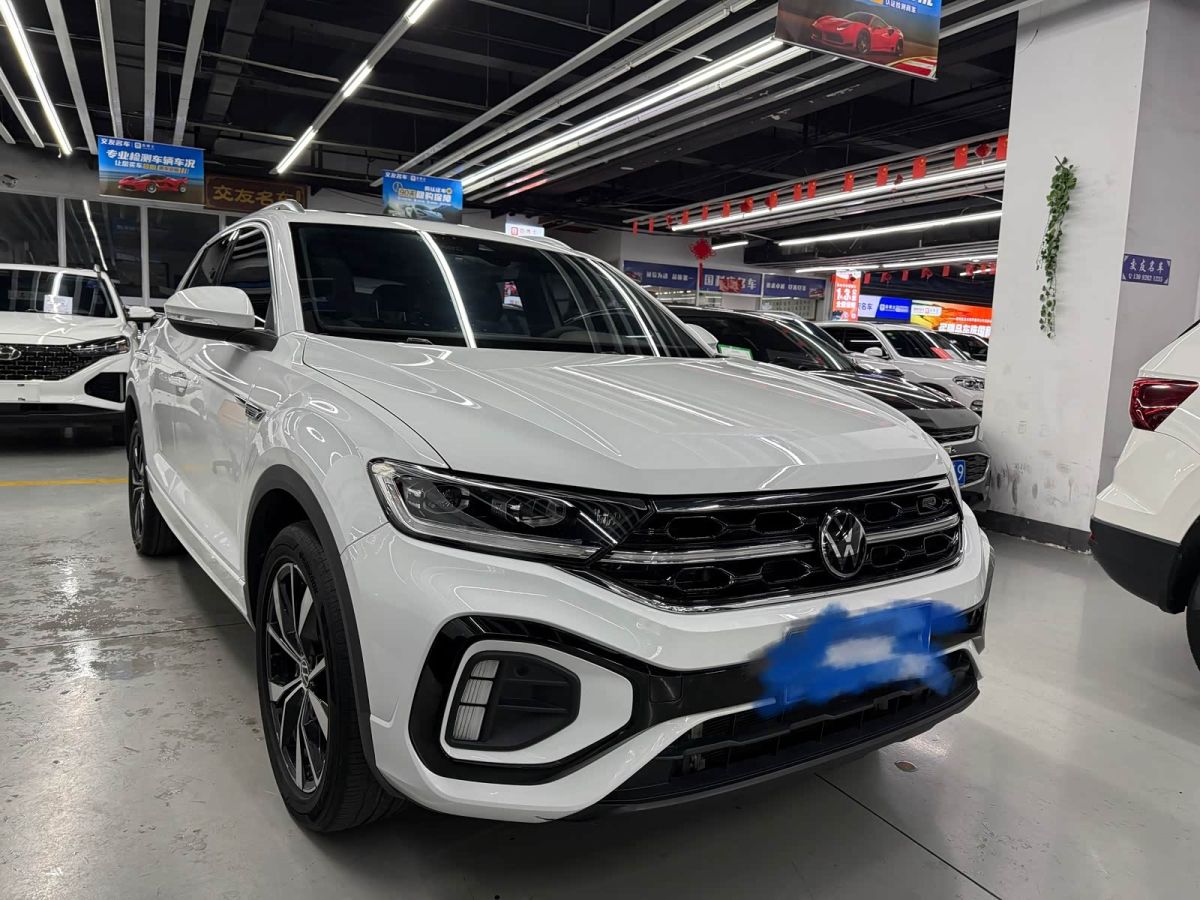 Volkswagen T-Roc, 2023 г., белый, 45 000 км Volkswagen T-Roc 2024 300TSI DSG одна ведущая ось Чэньгуан версия