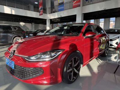 Volkswagen Lamando, 2023 г., красный / фиолетовый, 29 400 км Volkswagen Lamando 2022 Lamando L 280TSI DSG комплектация «Кула»
