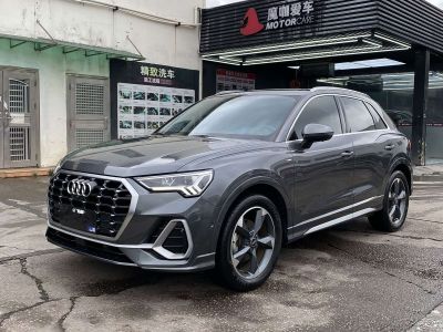 Audi 奥迪Q3, 2022 г., серебристый / серый, 22 000 км