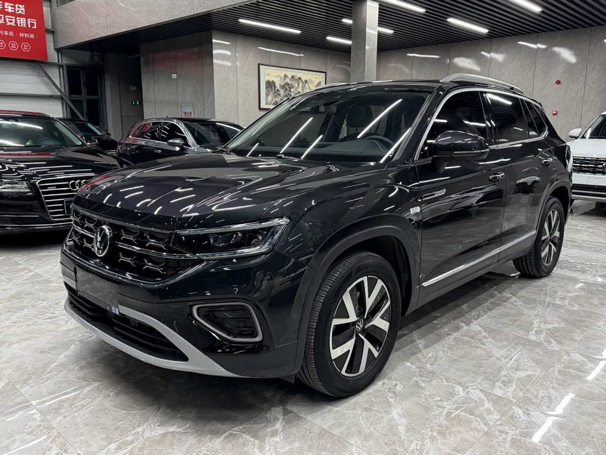 Volkswagen Tayron 2023 280TSI одна ведущая ось комплектация «Люкс Plus», исполнение «Цзиньцзе»