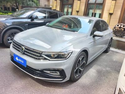 Volkswagen Magotan 2023 200 × десять тысяч выпущенных автомобилей, юбилейная серия 330TSI DSG комплектация «Лидер»