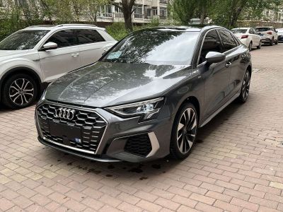 Audi A3, 2023 г., серебристый / серый, 18 000 км