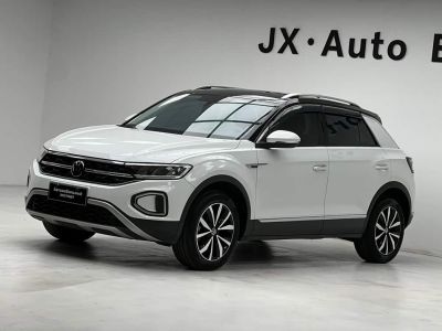 Volkswagen T-Roc, 2023 г., белый, 24 100 км Volkswagen T-Roc 2023 280TSI DSG одна ведущая ось Шигуан версия