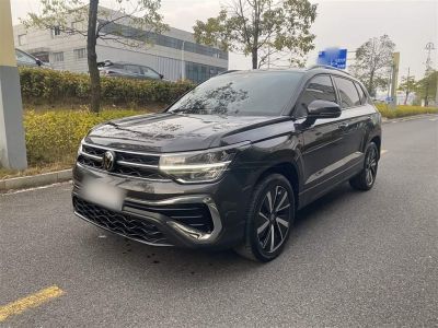 Volkswagen Tharu 2023 300TSI одна ведущая ось 皎月版