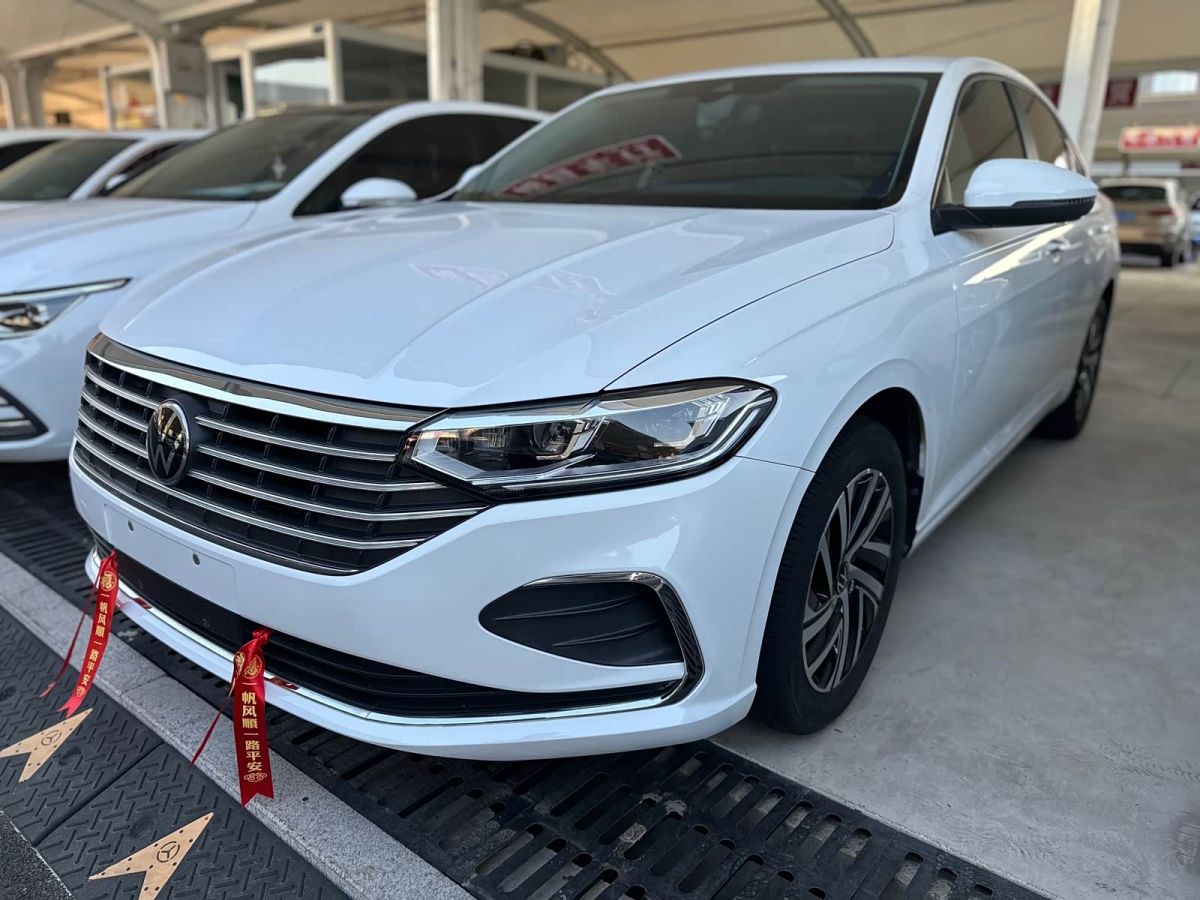 Volkswagen Lavida 2023 обновлённая версия 1.5L автомат пять миллионов версия